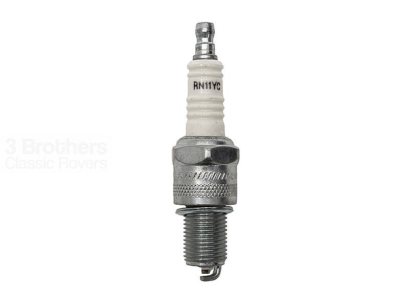 4 X Bosch W8CC Spark Plugs – Land Rover Series I II III 2.3 7:1 – NOS Germany
