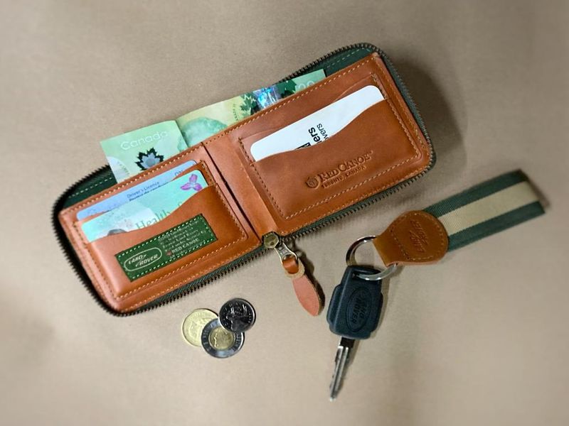 Land Rover Heritage Cowhide Wallet