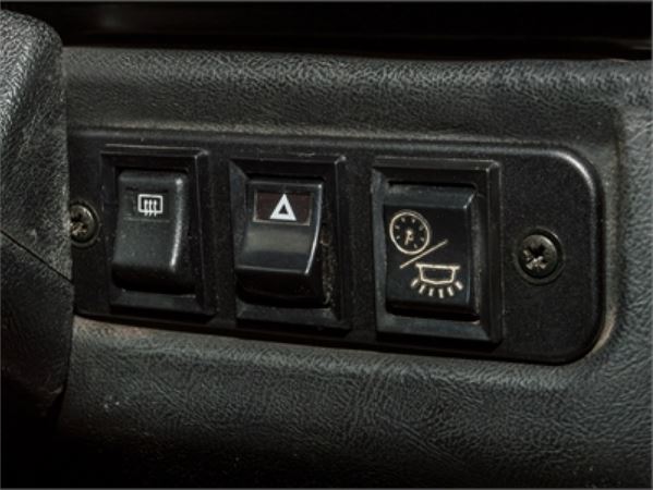 Switch Panel for Lower Dash Defender 90/110 Black Alum
