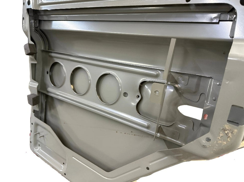 Defender Steel 2nd Row Door Right Hand, Puma