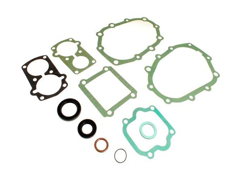 Gasket Kit w/Seals for Gearbox 5-Speed LT77 Def, D1, RRC