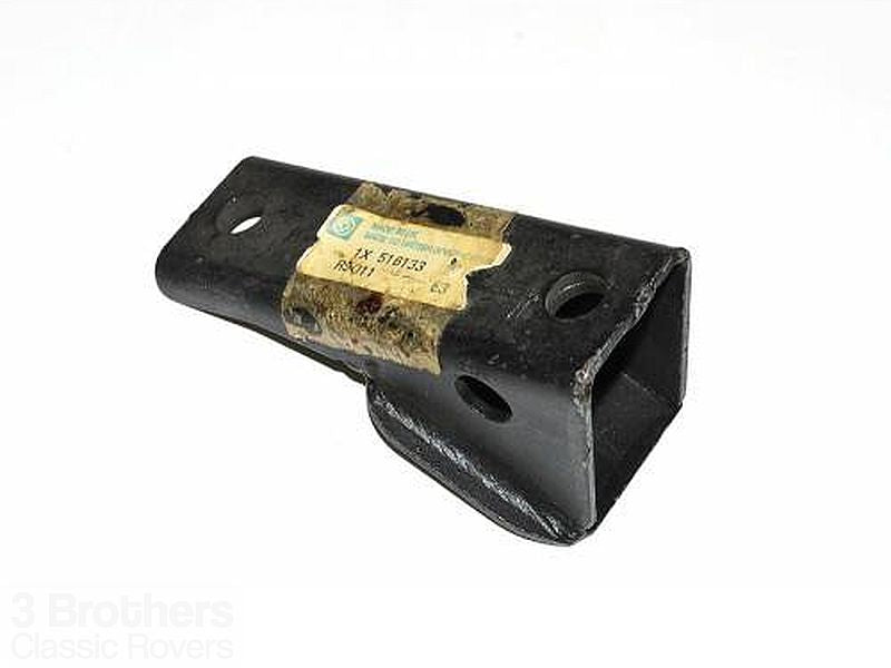 Engine Mounting Bracket Right Hand 2.25L Series 2a-3